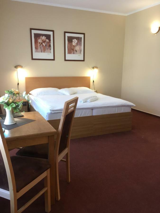 Hotel Rohac Trstená Exteriör bild